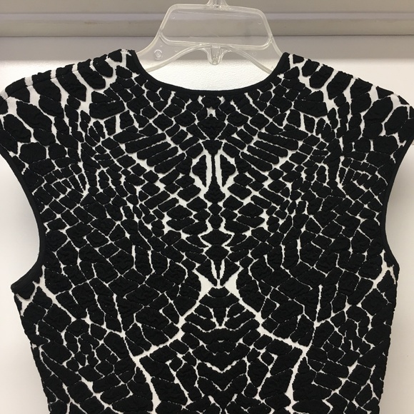 RVN Black White Jacquard BodyCon Knit Dress - Picture 9 of 9